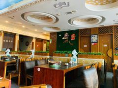 大堂-诺敏塔拉奶茶-布里亚特包子-手把肉(锦都会店)