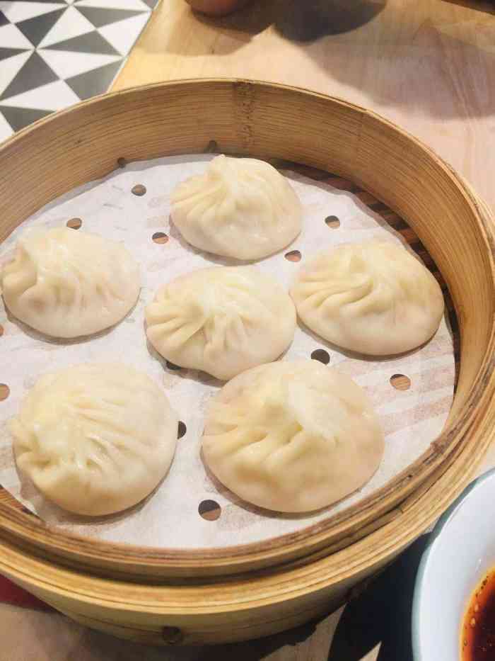 弄堂小笼包(天津凯德店)-"工作日 约两同事 中午 走起～「鲜虾小.