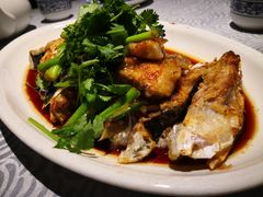 招牌煎焗大鱼头-粤·向群饭店(龙津东路总店)