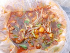 杂酱酸辣粉-荀记肉夹馍(三八家乐福店)
