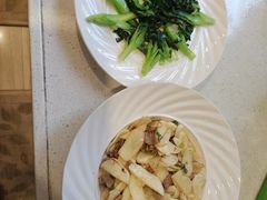 -鲸育宝宝月嫂(徐汇店)