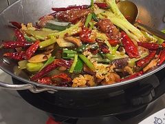 -渔语鱼酸菜鱼新川菜(来福士店)
