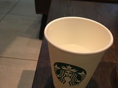 -星巴克(上海虹桥新天地二店)