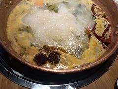 -洱火云南酸菜牛肉火锅(石景山当代商城店)