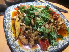 -大众跷脚牛肉馆·非遗传承单位(峨眉山店)