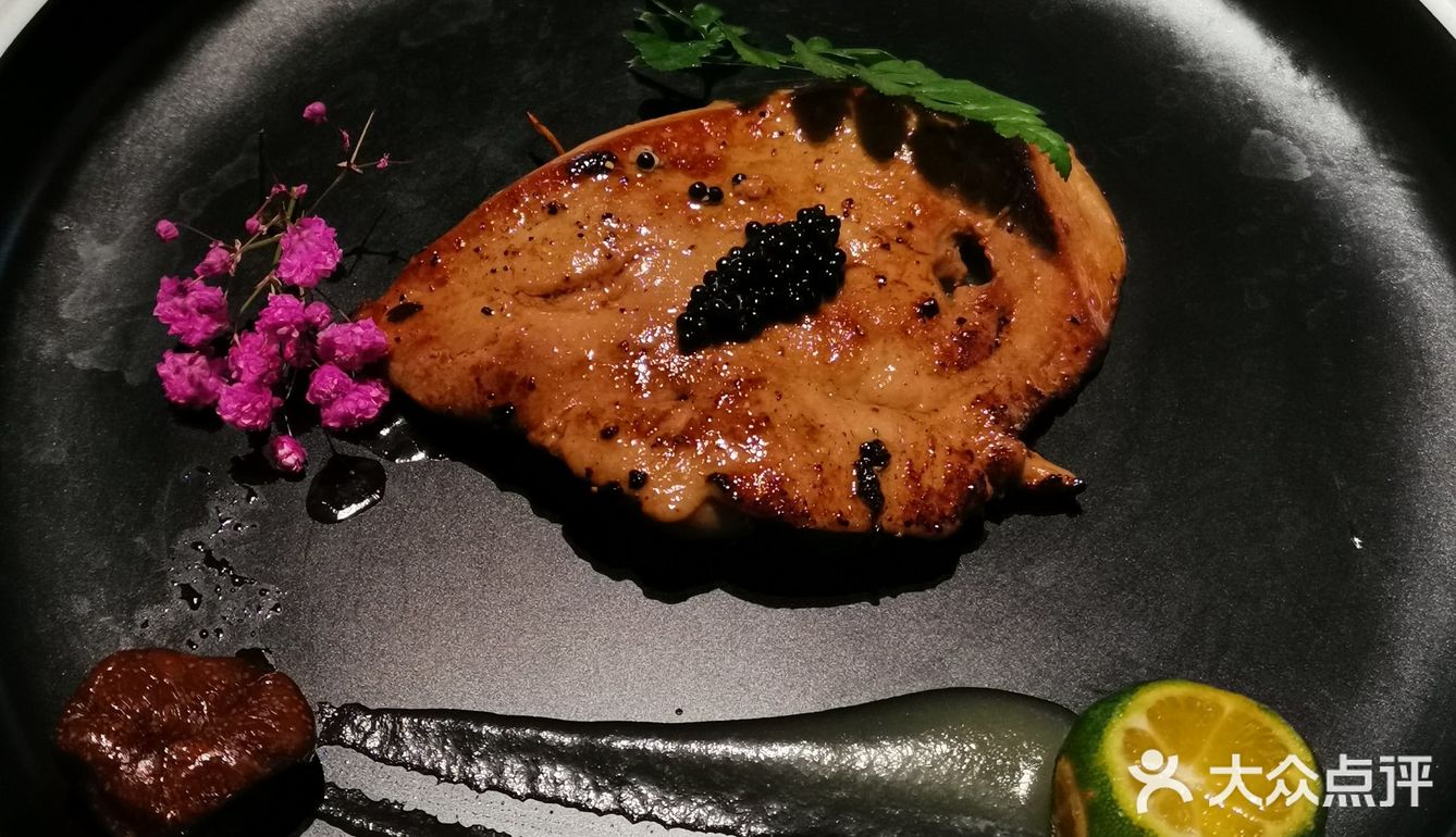 又在公司旁挖掘到一家性价比不错的自助餐厅