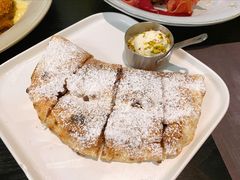 巧克力披萨饺子-Osteria意大利餐厅