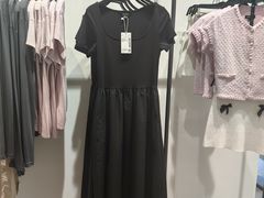-URBAN REVIVO(上海中庚漫游城店)