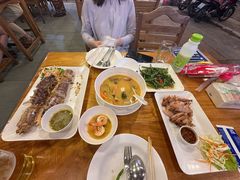 -两兄弟Song Pee Nong(2号店)