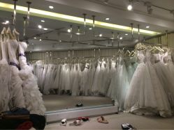满庭芳婚纱礼服店-满庭芳婚纱礼服店