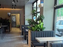 -麦当劳(滨河路DT店)