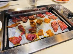 -爱客得牛排海鲜烤肉·火锅自助(春熙路黑金好店)