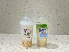 超清爽生椰芒-喜茶(上海兴业太古汇店)