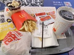 -麦当劳(百联西郊购物中心店)