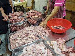 -标记美食新鲜猪杂(兴南大道店)