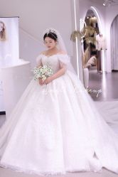 -艾米丽婚纱礼服