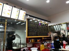 -裕新楼粉面馆·石磨手工粉(四方坪店)
