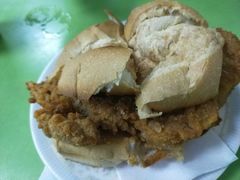 猪扒包-胜利茶餐室