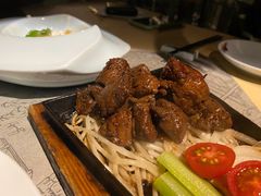 铁锄牛排-穹六人间 people 6(岳阳路店)