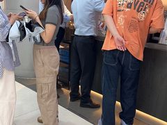 -瑞幸咖啡(巴黎春天陕西路店)