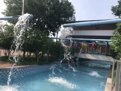 -欢乐水魔方水世界