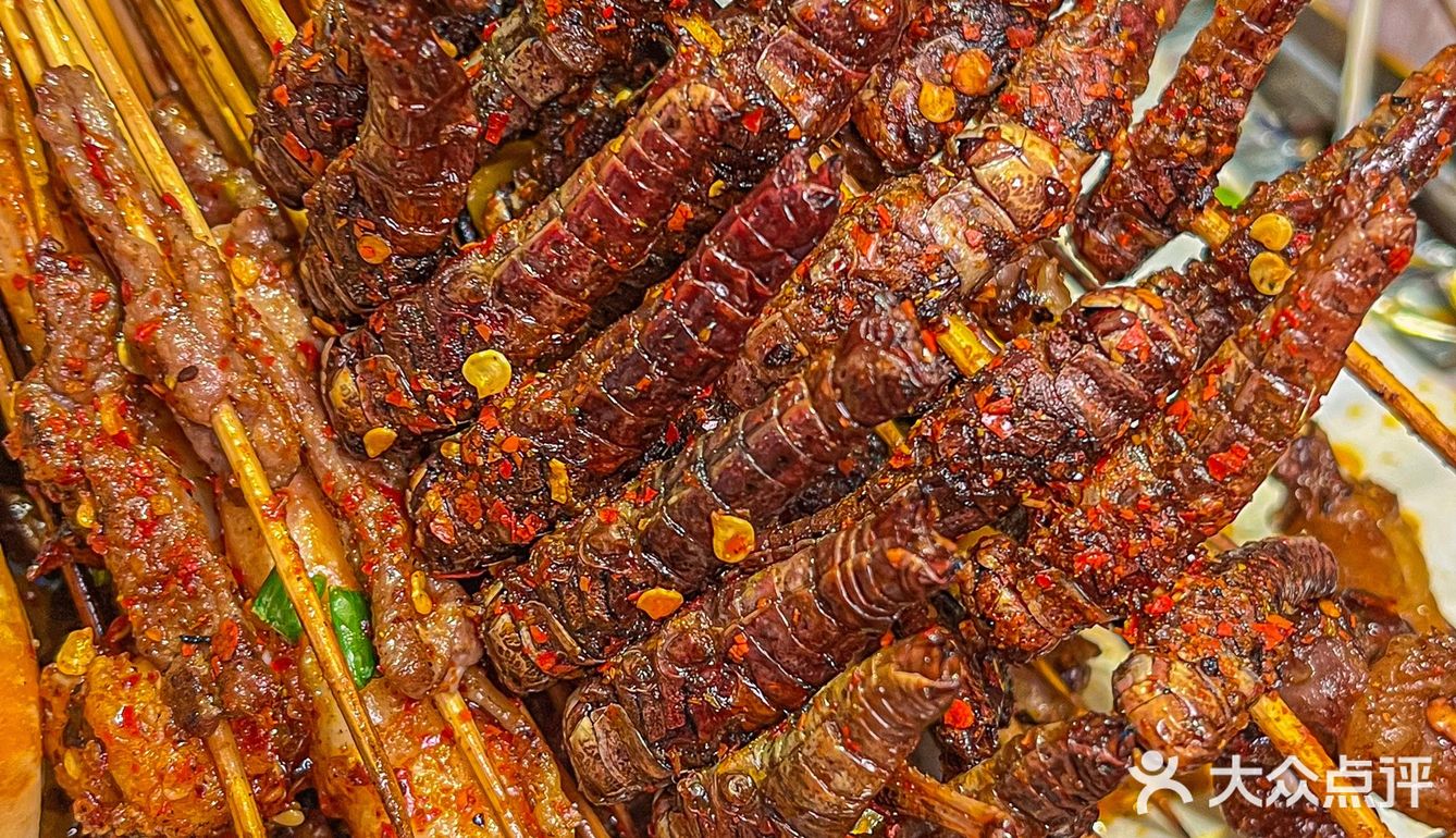 成都也有烤草蜢了!吃过才知道有多香! - 大众点评吃喝玩乐精选