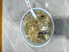 酸辣汤-小姜锅贴(凤凰街店)