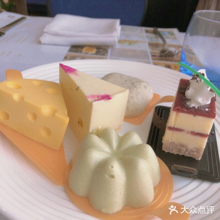 和润艺术酒店-自助早餐厅图片