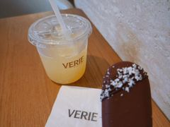 手作椰子巧克力冰激淋-VERIE BAKEHOUSE