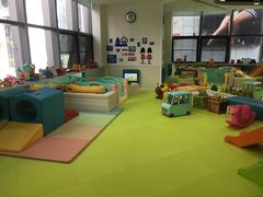 -龙格亲子游泳俱乐部(泊富中心)