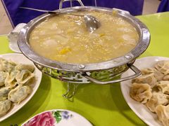 锅仔酸菜白肉-大眼锅贴水饺(河东店)