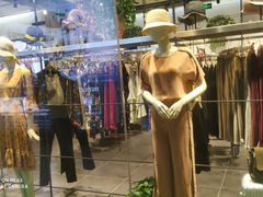 橱窗-万达广场(济南魏家庄店)