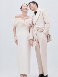 -至臻微拉婚纱摄影