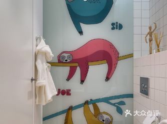 是让整个空间在素雅且洁净的基底下