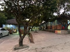 -满記土窑烧鷄波浪山莊