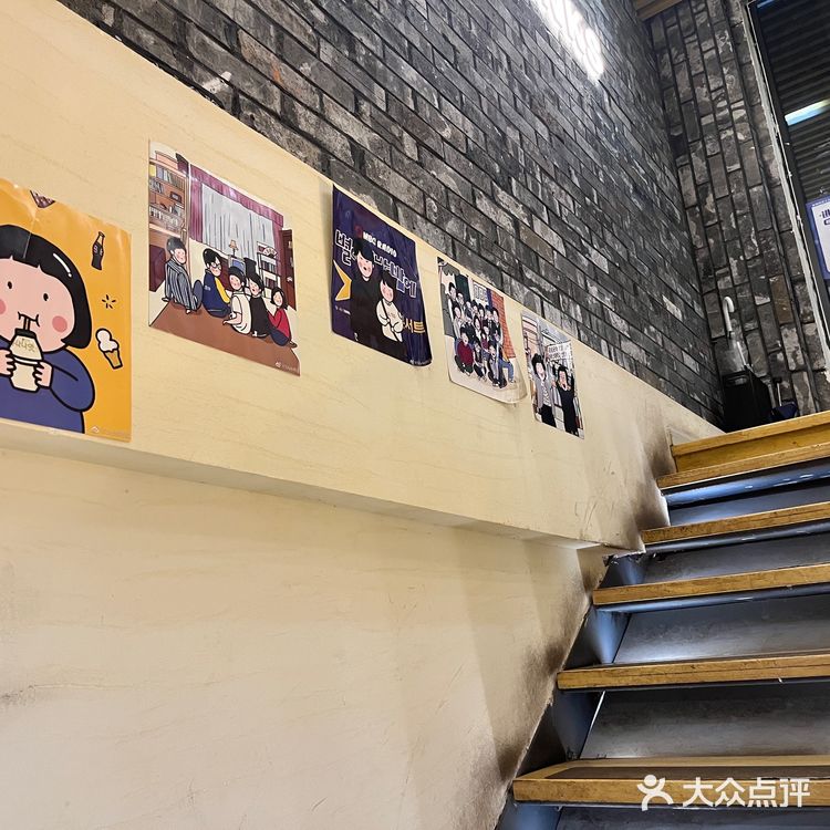 👭和小姐妹们拍照打卡的韩餐店