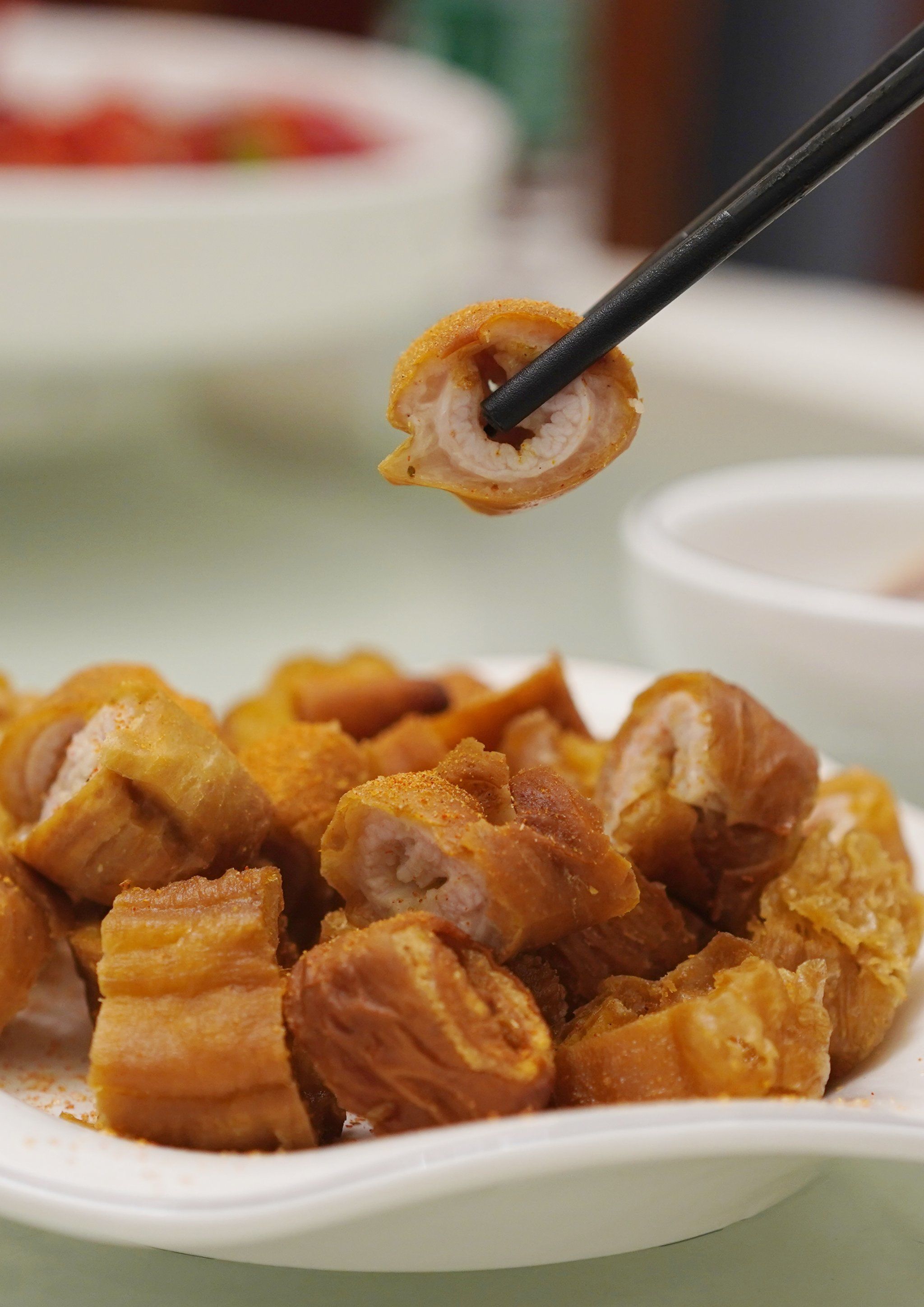 n这里有我最爱的脆皮肥肠,这次加了油条