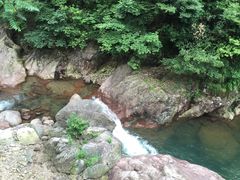 -安吉龙王山峡谷漂流