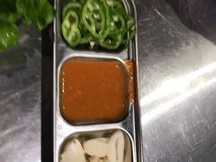 蘸料-本炙炭烤·蒲烧活鳗料理店(金沙洲店)