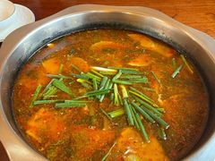 酸萝卜鱼火锅-大理.老字号渝记酸萝卜乌鱼(古城总店)