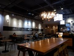 大堂-HELLO 27 意面·沙拉·帕尼尼