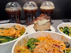 -W COLLECTIVE  DESSERT SHOP