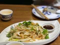-方国老头包子·39年威海本地老字号•小船海鲜疙瘩汤