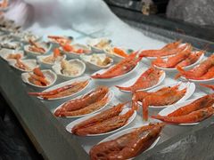 -雍容荟帝王蟹活龙虾展台自助(IFS黑金店)