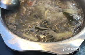 Salted Cabbage with Pork Offal and Tofu Pudding