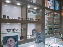 -视野联行眼镜蔡司·依视路官方授权店(顺城店)