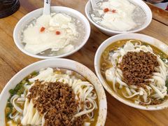 -小谭豆花(西大街店)