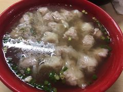 -张阿三馄饨店