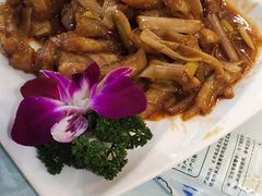 葱烧猪蹄筋-好妈王饺子(滂江街店)