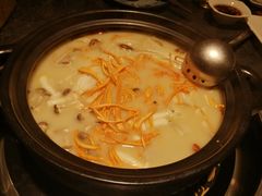-大匠工房古船木艺术餐厅·猪肚鸡专门店(长白仙岛店)